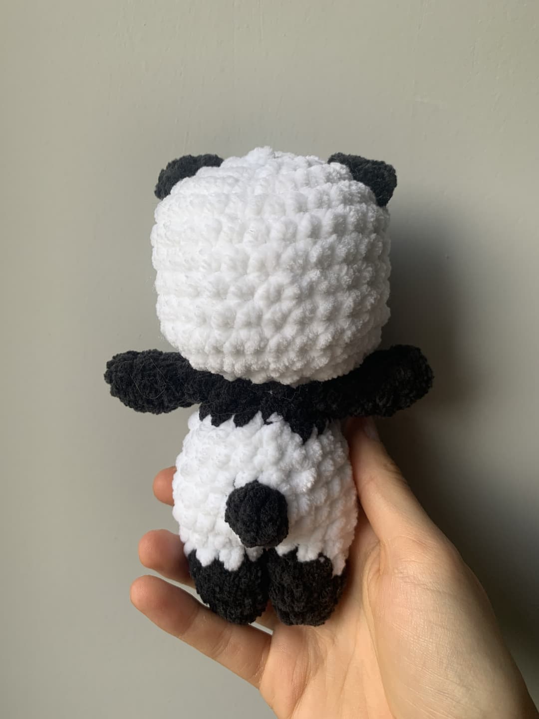 Image 3 de la variante Panda blanc cassé et noir 